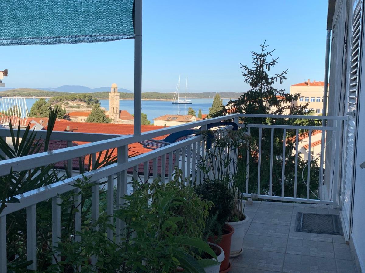 Apartment Elena 40 M2 With Beautiful Wide Sea Views 3 Stars Hvar Town Luaran gambar
